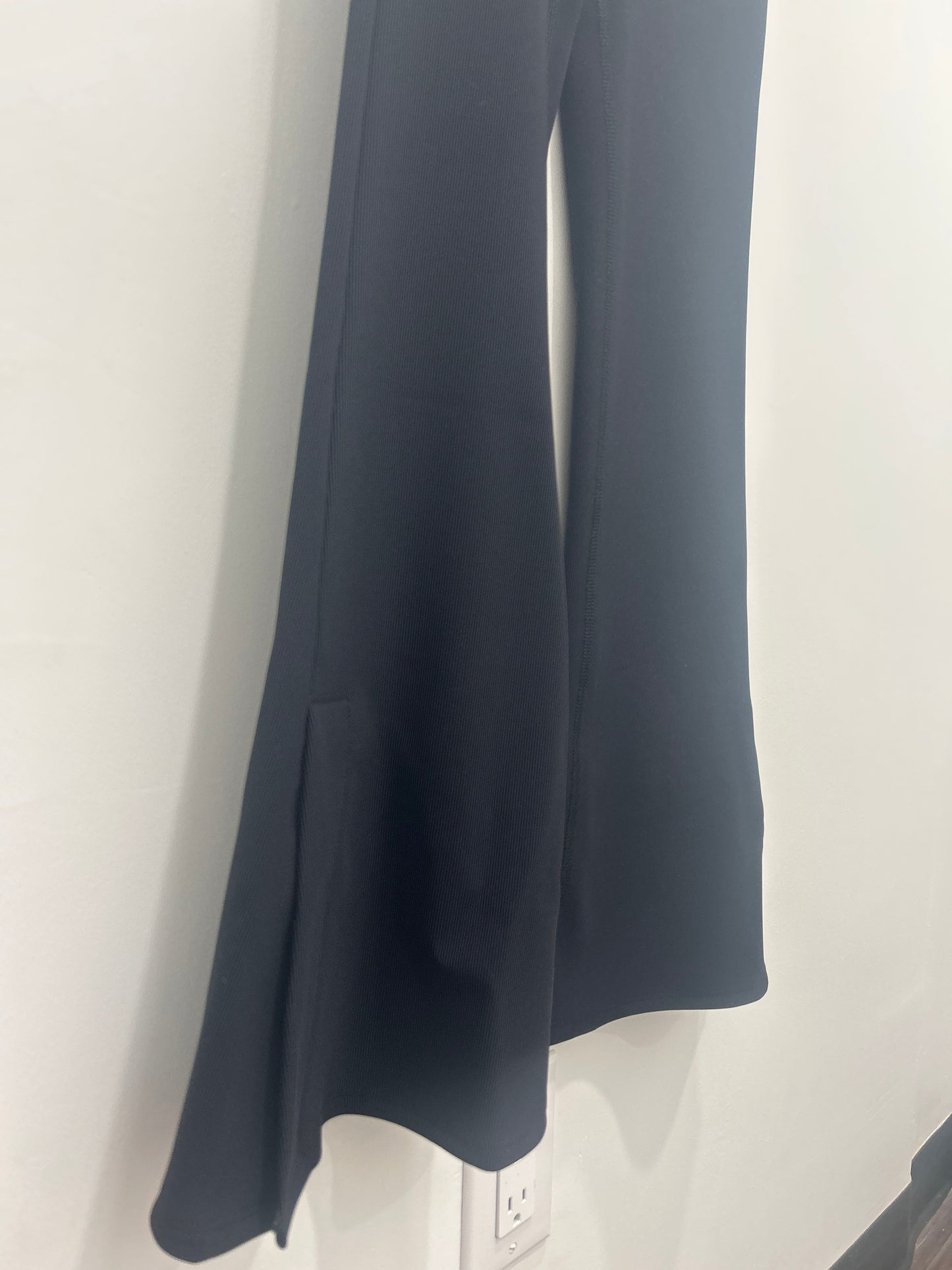Thrive Societe Side Slit Flare Legging