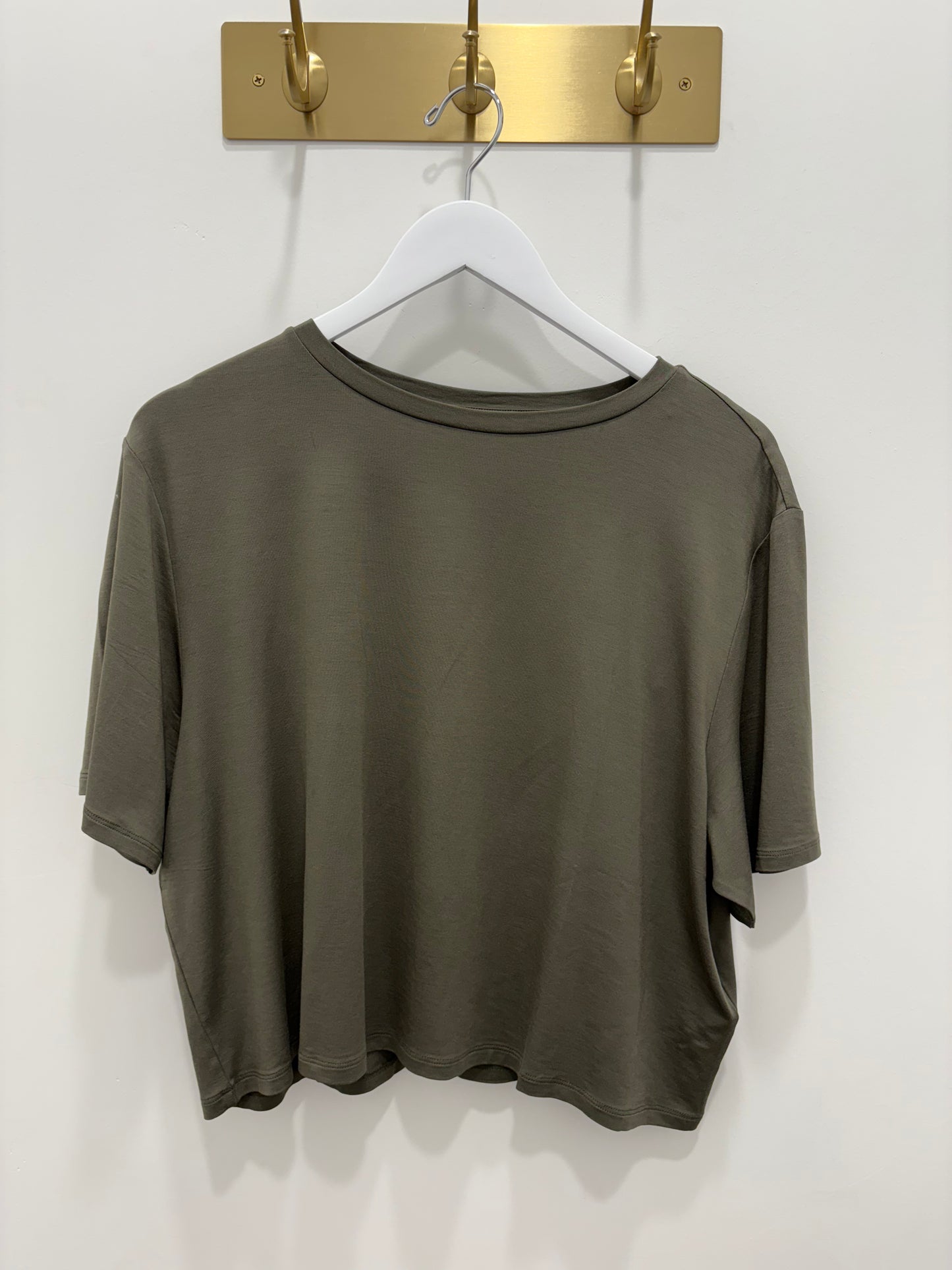 TAVI - Crop Tee