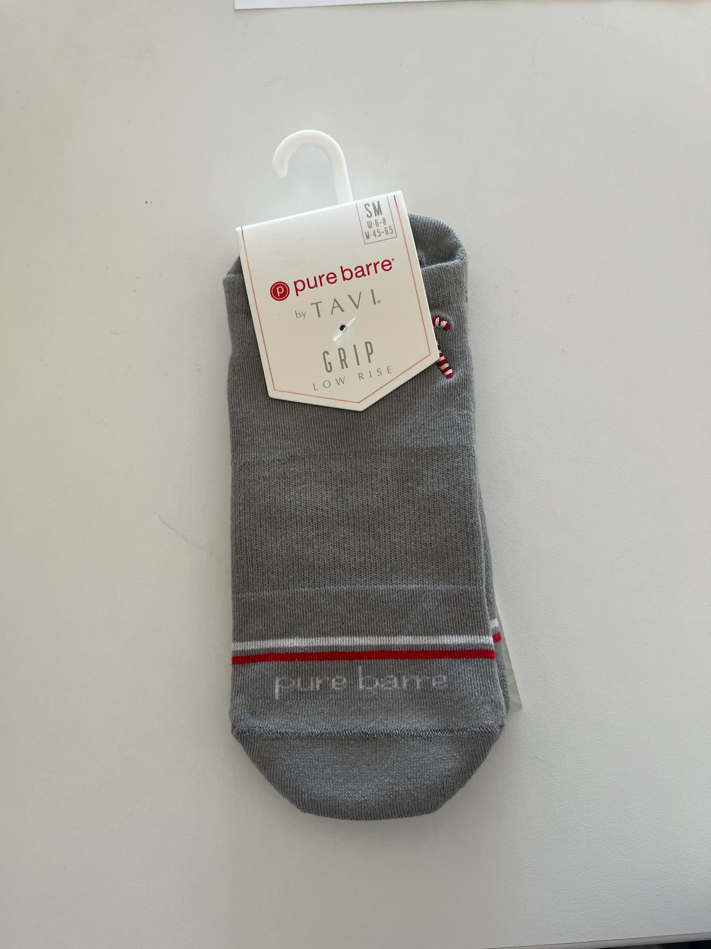 Tavi Grip Gray Candy Cane Socks